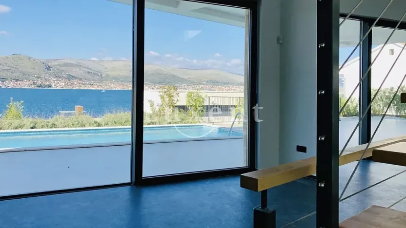 Prodej vily, Trogir, Chorvatsko, 326 m2