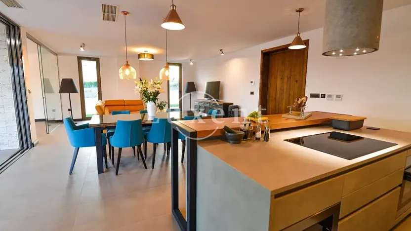 Prodej vily, Zadar, Chorvatsko, 343 m2