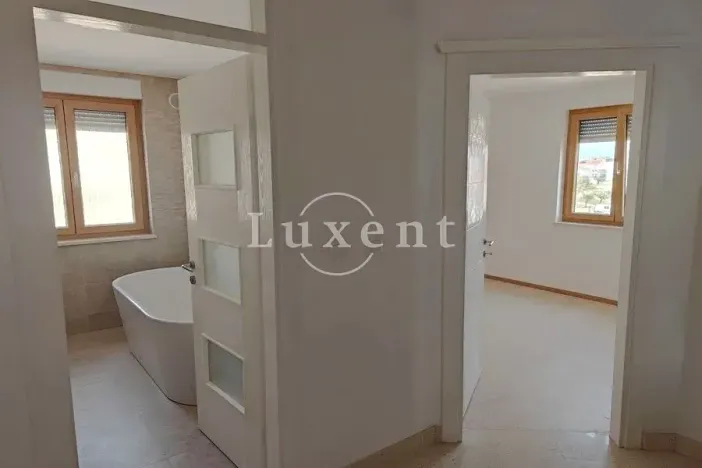 Prodej bytu 4+kk, Pag, Chorvatsko, 113 m2