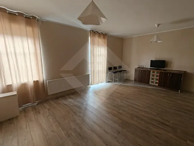 Pronájem bytu 1+kk, Milovice, Kaštanová, 36 m2