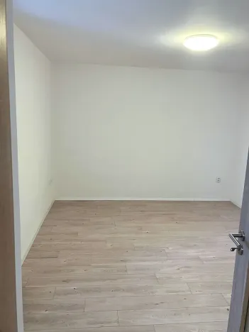 Pronájem bytu 1+1, Sedlčany, Církvičská, 31 m2
