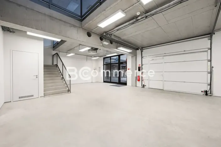 Pronájem skladu, Brno, Svatopetrská, 203 m2