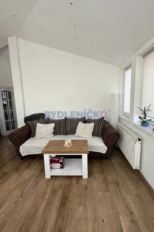 Pronájem bytu 2+kk, České Budějovice, Holečkova, 44 m2