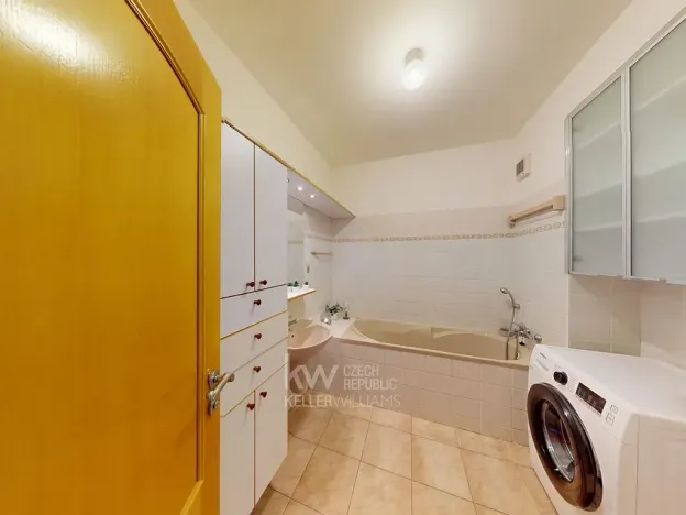 Pronájem bytu 3+1, Praha - Šeberov, Pod vsí, 81 m2