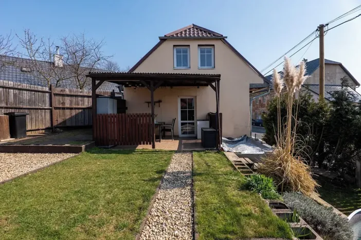 Prodej rodinného domu, Dolní Bousov, 100 m2