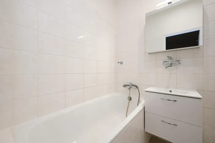 Pronájem bytu 1+kk, Praha - Nusle, Čiklova, 30 m2