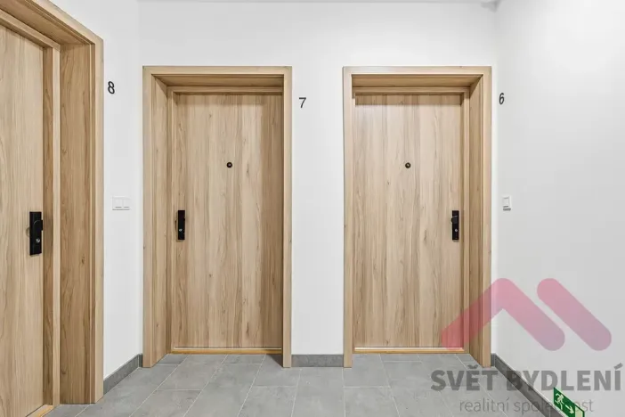 Prodej bytu 1+kk, Praha - Modřany, Komořanská, 37 m2