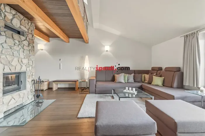 Prodej bytu 4+1, Špindlerův Mlýn, 149 m2