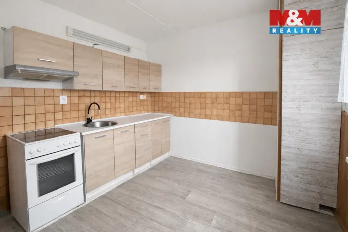 Prodej bytu 3+1, Dobev - Stará Dobev, 73 m2