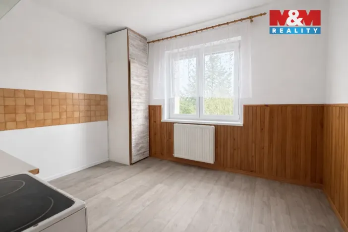 Prodej bytu 3+1, Dobev - Stará Dobev, 73 m2