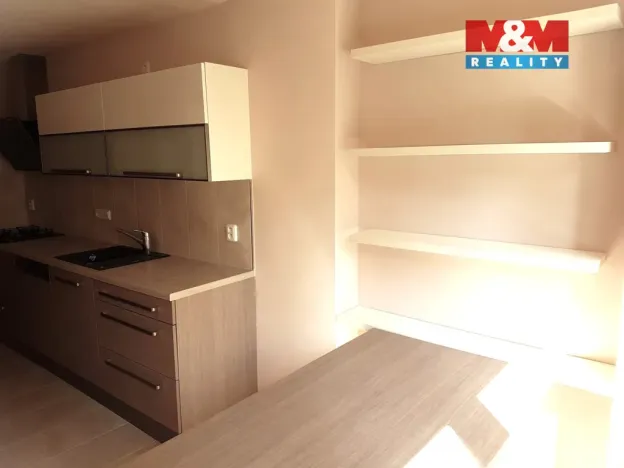 Pronájem bytu 3+1, Ostrava - Poruba, 1. československého armádního sboru, 79 m2