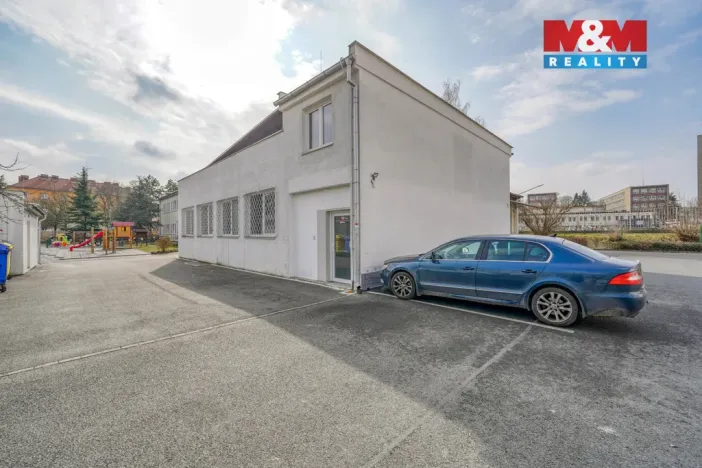 Pronájem skladu, Plzeň - Lobzy, Blatenská, 360 m2