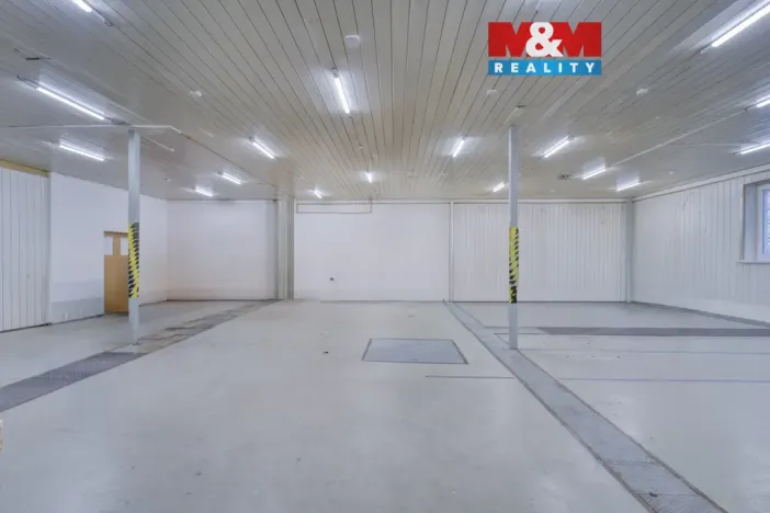Pronájem skladu, Plzeň - Lobzy, Blatenská, 360 m2