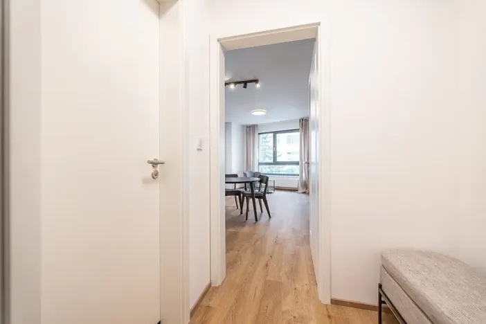 Pronájem bytu 1+kk, Praha, Milánská, 35 m2
