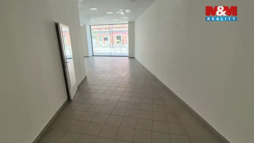 Pronájem obchodního prostoru, Kladno, Komenského, 121 m2