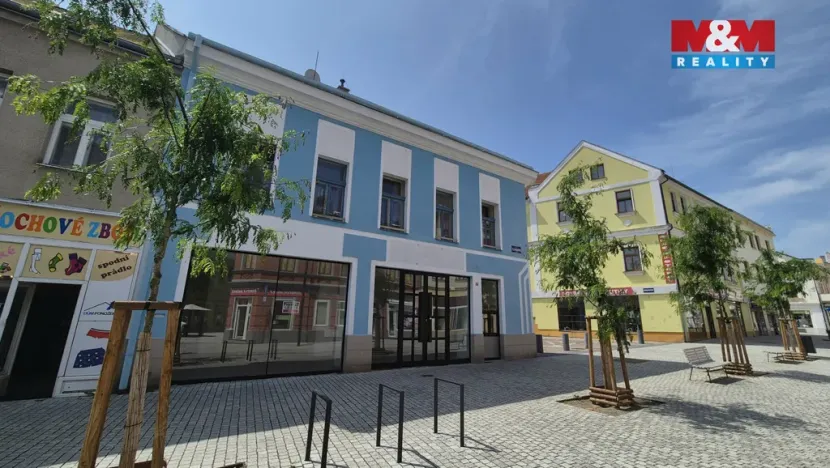 Pronájem obchodního prostoru, Kladno, Komenského, 121 m2