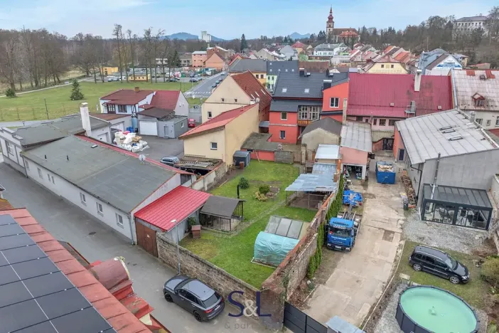 Prodej rodinného domu, Mimoň, nám. 1. máje, 256 m2