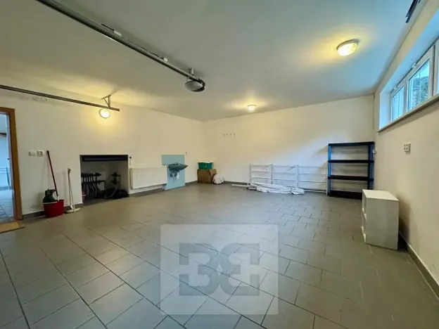 Pronájem rodinného domu, Česká, 200 m2