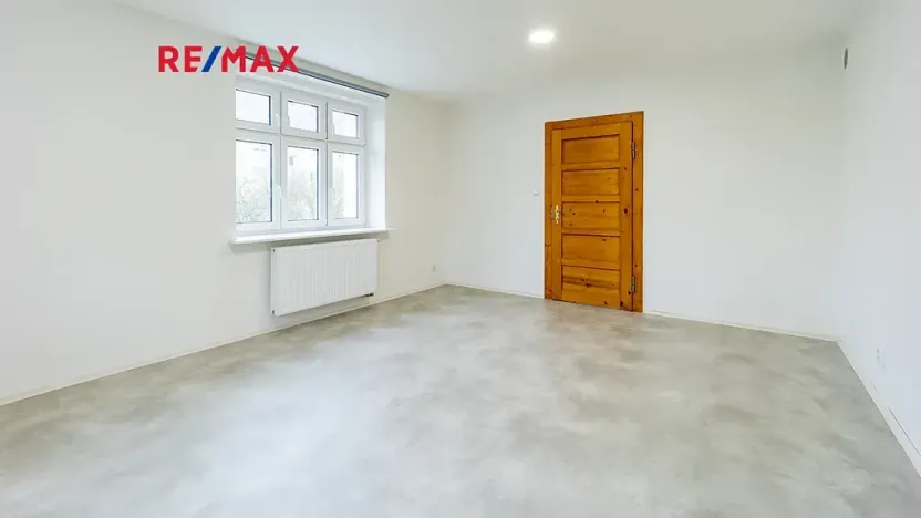 Pronájem bytu 2+kk, Žandov, Pod Dubovkou, 54 m2