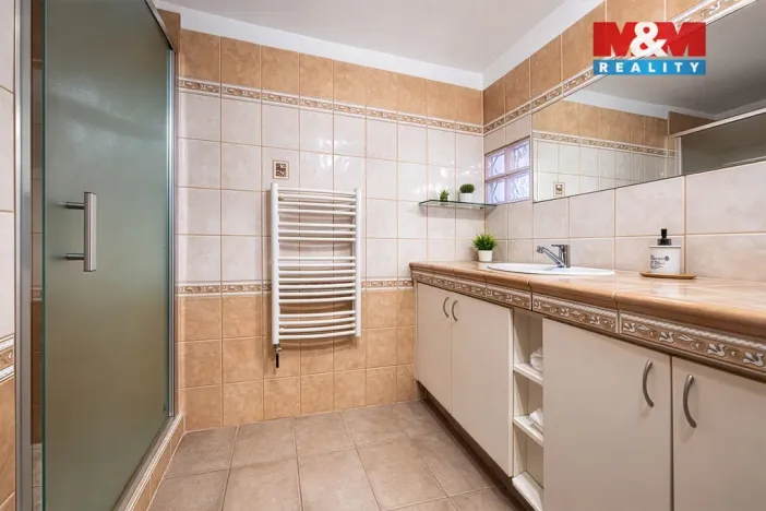 Prodej rodinného domu, Pluhův Žďár, 300 m2