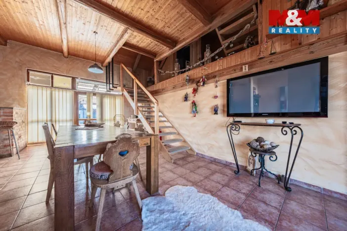 Prodej rodinného domu, Pluhův Žďár, 300 m2