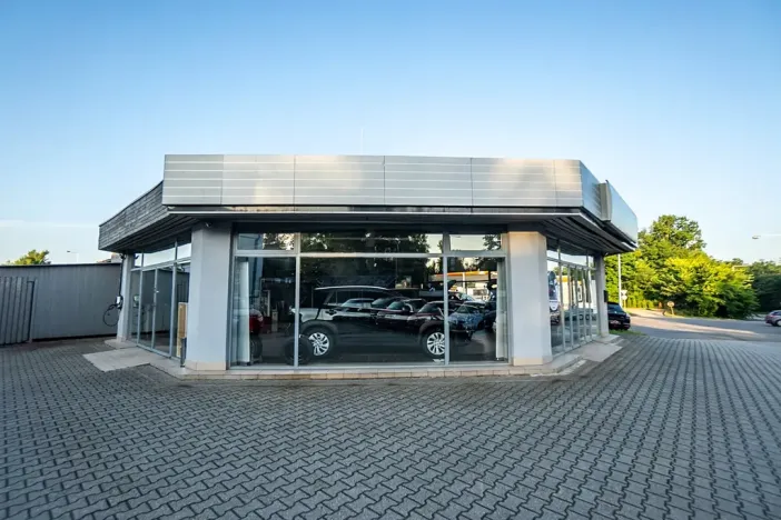 Prodej obchodního prostoru, Hodonín, Brněnská, 660 m2