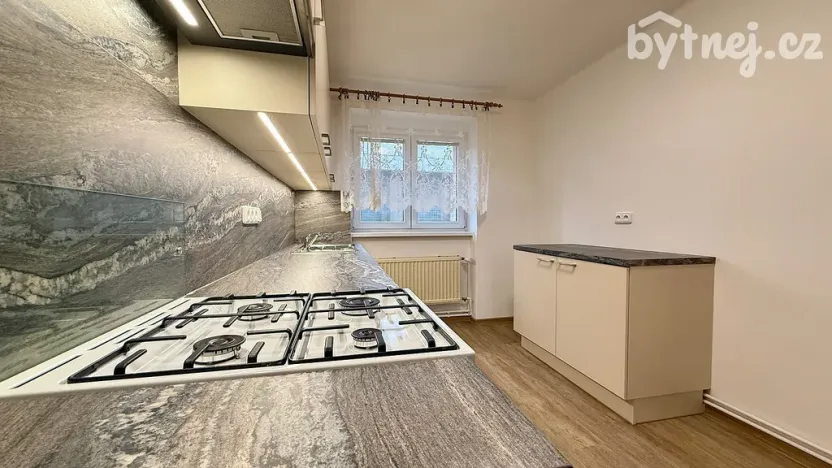 Pronájem bytu 2+1, Olomouc - Nová Ulice, tř. Míru, 51 m2