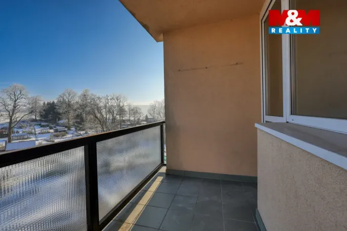 Prodej bytu 4+1, Rovná, 80 m2