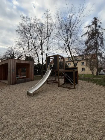 Pronájem bytu 1+kk, Praha - Strašnice, Michelangelova, 37 m2