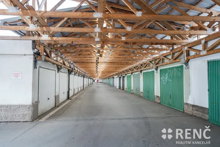 Prodej garáže, Brno, Petra Křivky, 63 m2