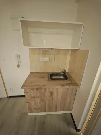 Pronájem bytu 1+kk, Praha - Hlubočepy, Na Zlíchově, 20 m2