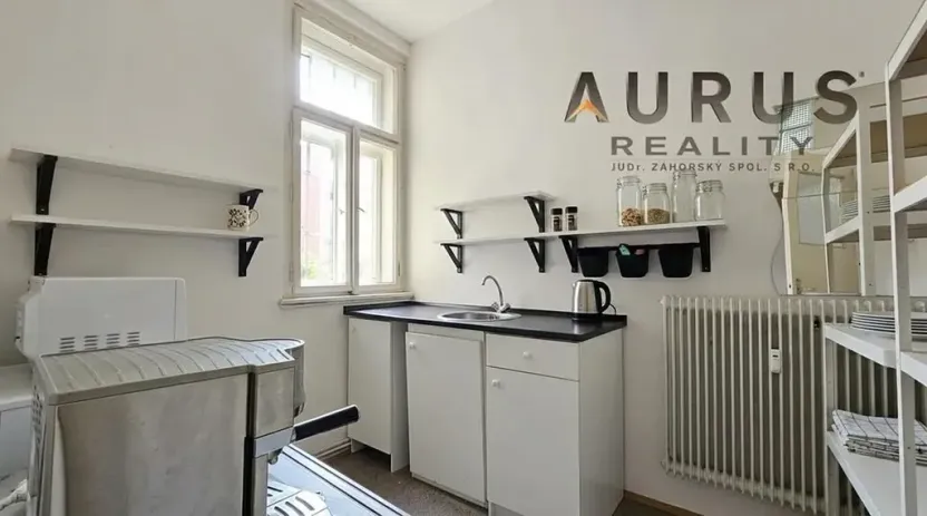 Pronájem obchodního prostoru, Praha - Radotín, Vrážská, 75 m2