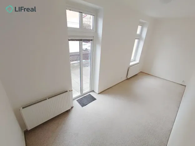 Pronájem bytu 4+1, Liberec, nám. Tržní, 130 m2