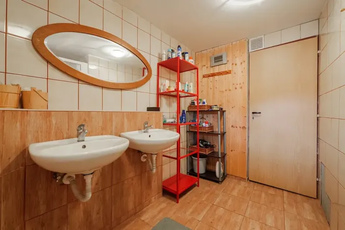 Prodej ubytování, Březina, 350 m2