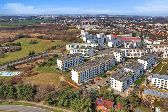 Prodej bytu 2+kk, Praha - Uhříněves, Oty Bubeníčka, 45 m2