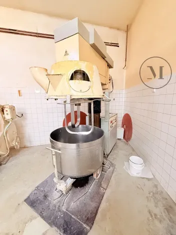 Prodej výrobních prostor, Netolice, Bavorovská, 650 m2