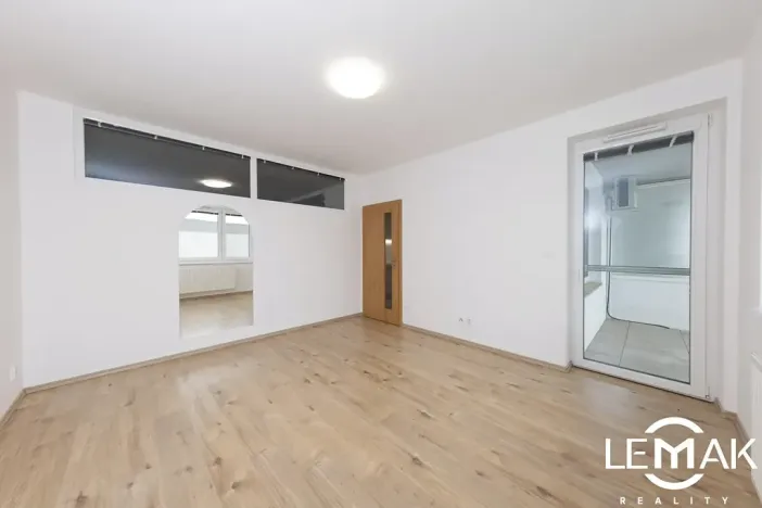 Prodej bytu 2+1, Olomouc, Tovární, 57 m2