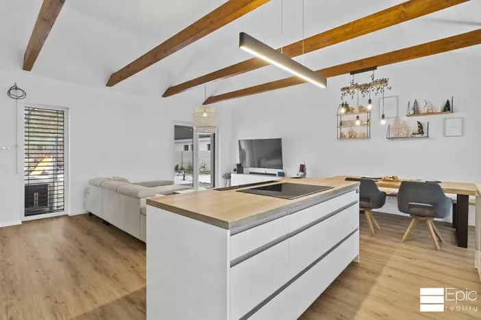 Prodej rodinného domu, Tišice, Na ladech, 135 m2