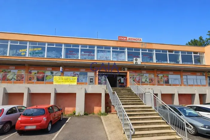 Prodej obchodního prostoru, Karlovy Vary, Truhlářská, 2475 m2