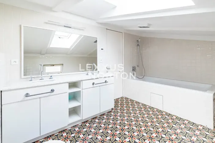 Pronájem bytu 6+kk a větší, Praha - Bubeneč, Mlýnská, 325 m2