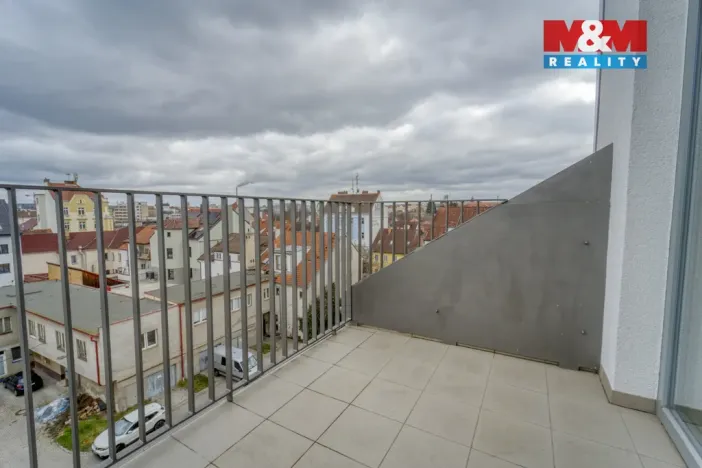 Pronájem bytu 2+kk, Plzeň, Antonína Uxy, 54 m2