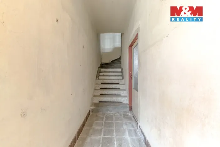 Prodej rodinného domu, Křinec, Dr. Chmelaře, 200 m2