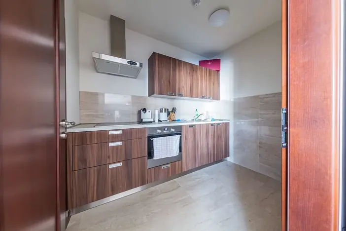 Prodej obchodního prostoru, Jinočany, Severní, 1000 m2