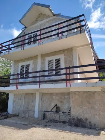 Prodej domu, Dodosi, Skadarske jezero, Černá Hora, 280 m2