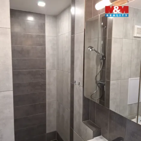 Pronájem bytu 1+1, Aš, Dlouhá, 35 m2