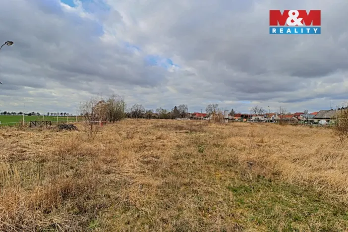 Pronájem komerčního pozemku, Horky, 9400 m2