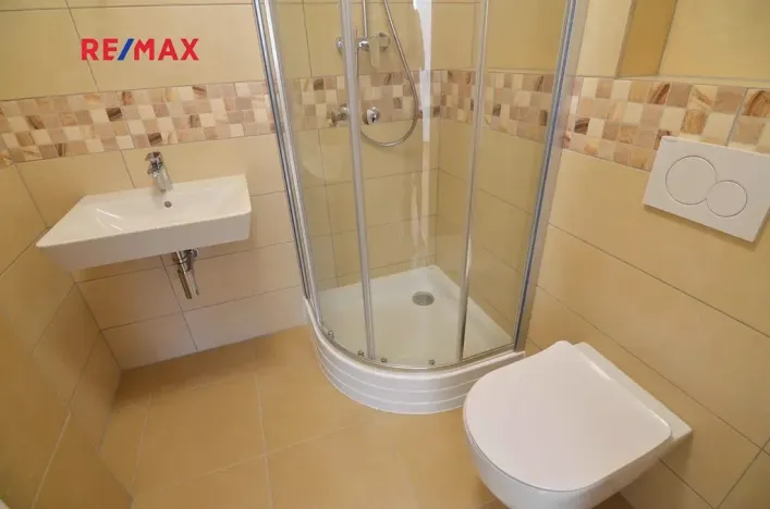 Pronájem bytu 3+1, Úhonice, Otakara Kádnera, 104 m2