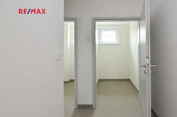 Pronájem bytu 3+1, Úhonice, Otakara Kádnera, 104 m2