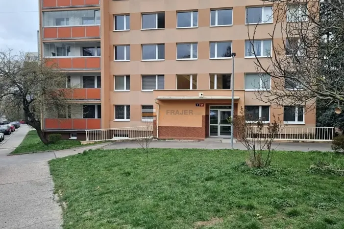 Pronájem bytu 3+1, Praha - Motol, Hennerova, 75 m2