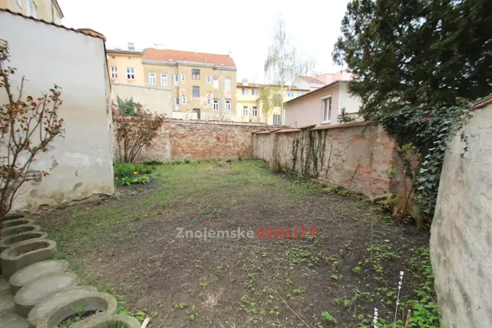 Pronájem bytu 1+1, Znojmo, Čermákova, 39 m2